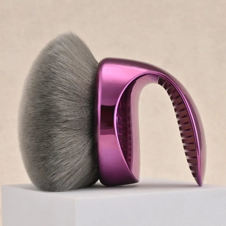 Beauty Blend & Blur Body Kabuki Brush Extra Large Vegan Bristles Self Tanner Brush Professional Blending Applicator Foundation