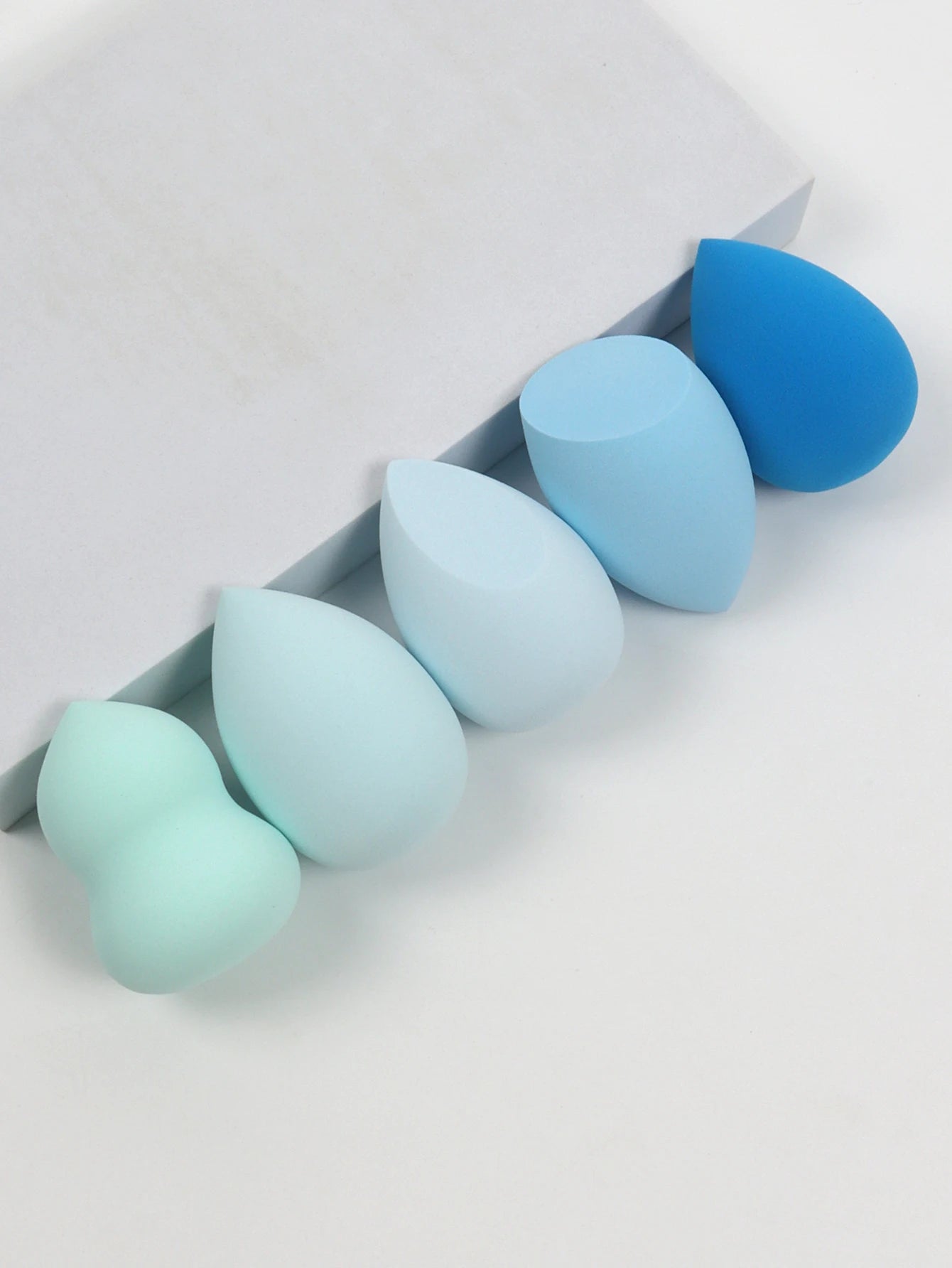 Bags of Beauty Eggs Makeup - Ensemble d&