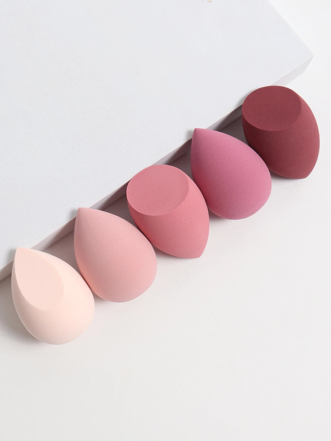 Bags of Beauty Eggs Makeup - Ensemble d&